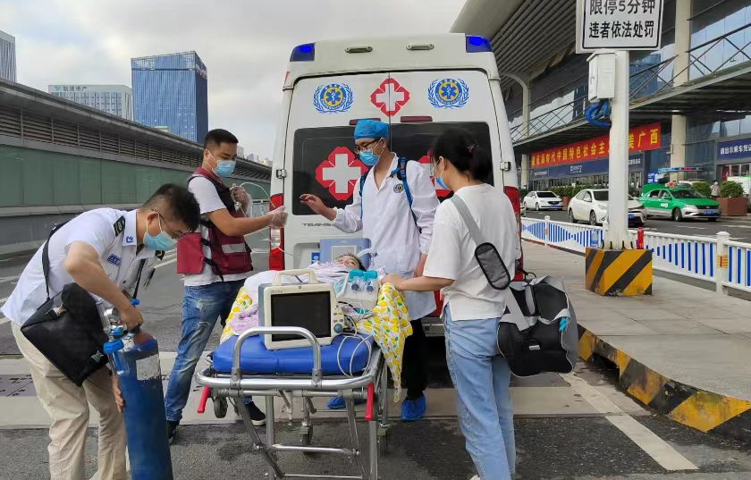 集贤县救护车出租公司