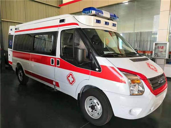 集贤县福特V362救护车